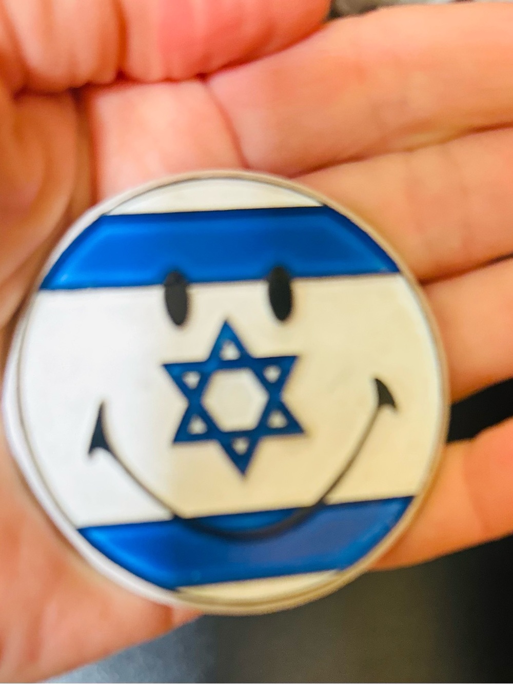 Refrigerator magnet Smiley Face Pin with Israeli Flag Star